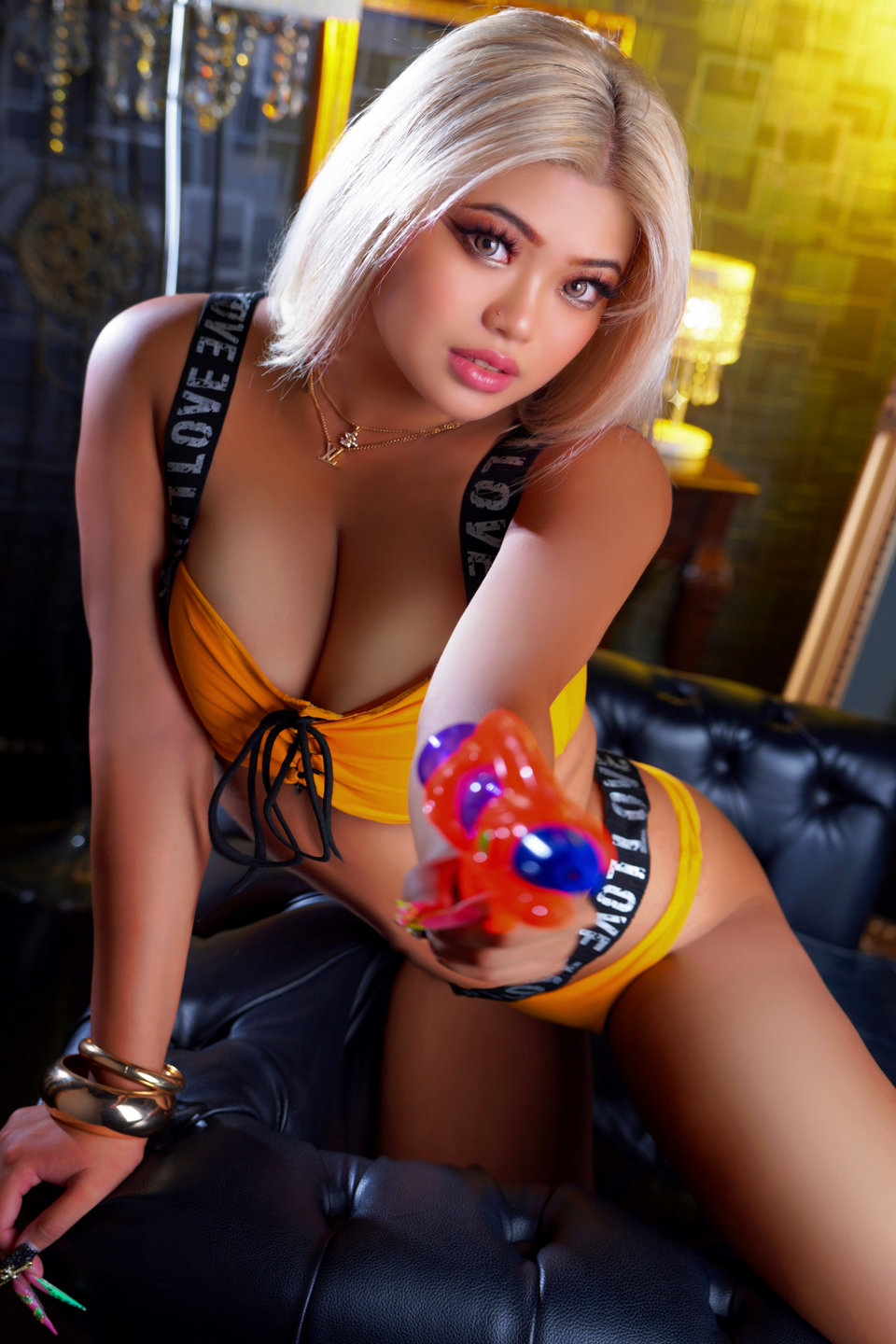 ���̋ߋ����ˌ��A�}���K �ڍ�